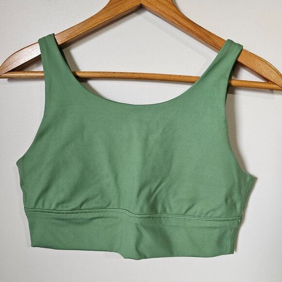 EUC LIKE NEW AERIE OFFLINE SAGE GREEN SPORTS BRA ACTIVE WEAR SIZE MEDIUM - Picture 1 of 9